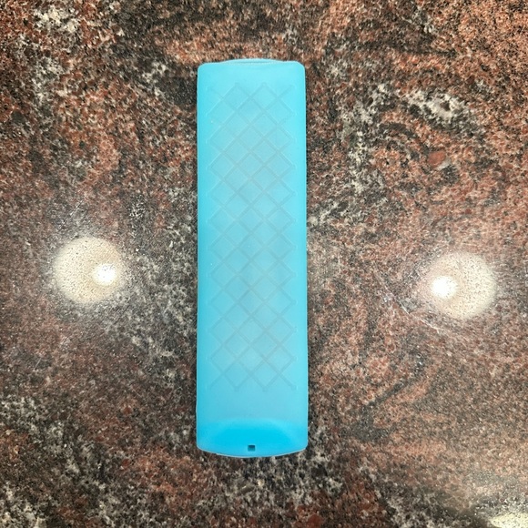 NWOT Glow in the dark Firestick remote case - Picture 4 of 5